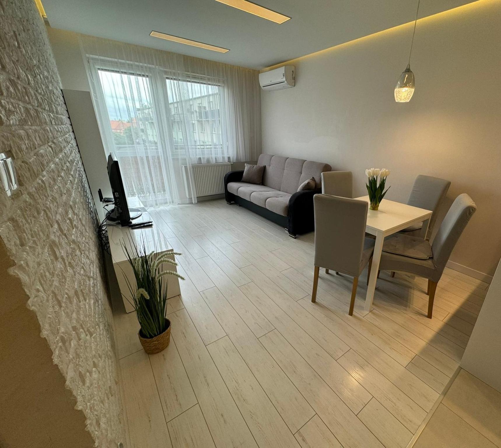 Bozki Apartament Kętrzyn Εξωτερικό φωτογραφία